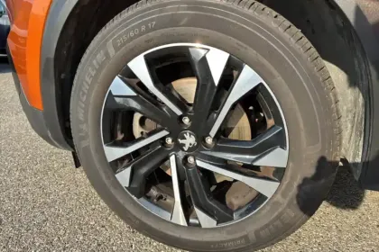 Photo 11 Peugeot 2008  Moteur électrique 136 ch