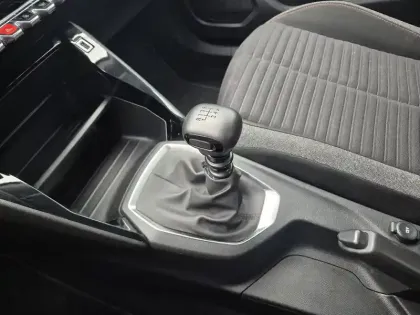 Photo 27 Peugeot 2008 Gén. II Ph1 NG Active Pack 5