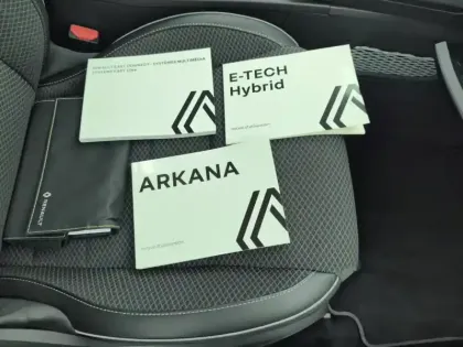 Photo 15 Renault Arkana  E-Tech 145 - 21B Intens