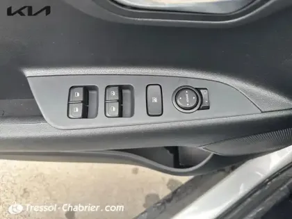 Photo 19 Kia Stonic  1.0 T-GDi 100 ch ISG BVM5 Active