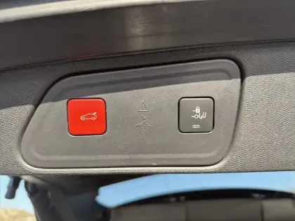 Photo 15 Peugeot 3008  PureTech 130ch S&S EAT8 Allure Pack