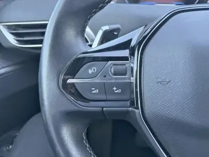 Photo 18 Peugeot 3008  PureTech 130ch S&S EAT8 Allure Pack