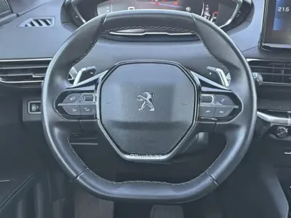 Photo 11 Peugeot 3008  PureTech 130ch S&S EAT8 Allure Pack