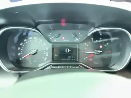 Photo 20 Citroën C3 Aircross  PureTech 110 S&S BVM6 Shine Pack