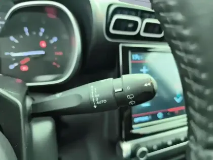 Photo 17 Citroën C3 Aircross  PureTech 110 S&S BVM6 Shine Pack