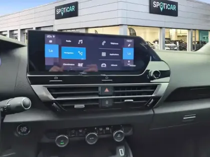 Photo 10 Citroën C4  PureTech 130 S&S EAT8 Shine