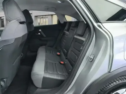 Photo 22 Citroën C4  PureTech 130 S&S EAT8 Shine