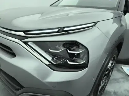 Photo 13 Citroën C4  PureTech 130 S&S EAT8 Shine