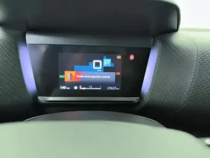 Photo 20 Citroën C4  PureTech 130 S&S EAT8 Shine