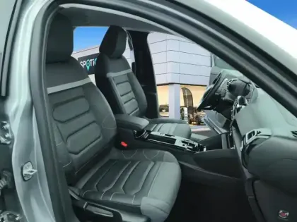 Photo 8 Citroën C4  PureTech 130 S&S EAT8 Shine