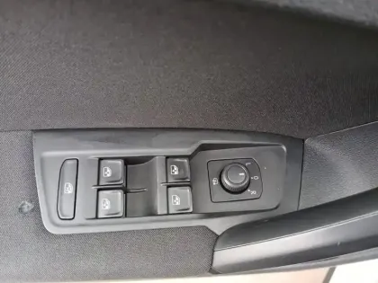 Photo 17 Volkswagen Tiguan  2.0 TDI 150 DSG7 Black R-Line