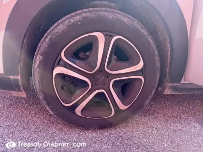 Photo 21 Citroën C3 Gén. III Ph2 Feel Pack 5