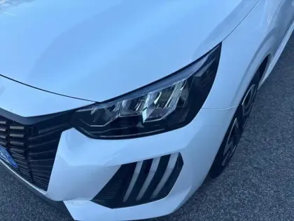 Photo 13 Peugeot 208  PureTech 75 S&S BVM5 Active