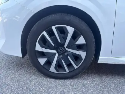 Photo 14 Peugeot 208  PureTech 75 S&S BVM5 Active