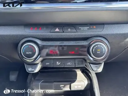 Photo 12 Kia Stonic  1.0 T-GDi 100 ch ISG BVM5 Active