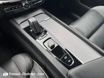 Photo 23 Volvo Xc60  T6 Recharge AWD 253 ch + 87 ch Geartronic 8 R-Design