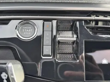 Photo 23 Peugeot 3008  Hybrid 145 e-DCS6 GT