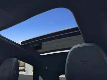 Photo 24 Peugeot 3008  Hybrid 145 e-DCS6 GT