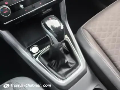 Photo 23 Volkswagen T-cross  1.0 TSI 115 Start/Stop DSG7 R-Line