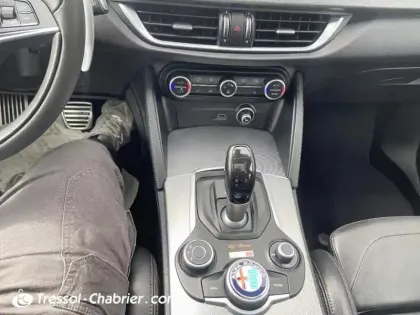 Photo 10 Alfa Romeo Stelvio  2.2 180 ch Q4 AT8 Sport Edition