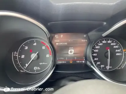 Photo 13 Alfa Romeo Stelvio  2.2 180 ch Q4 AT8 Sport Edition