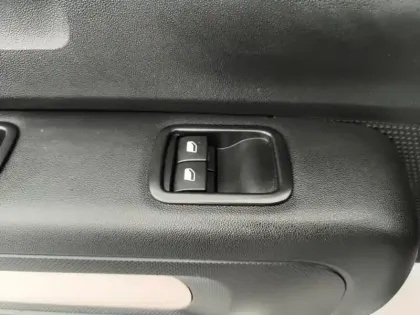 Photo 19 Citroën C3 Gén. III Ph2 NG PLUS 5