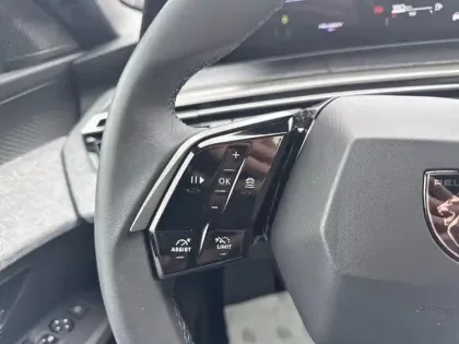 Photo 18 Peugeot 3008 Gén. III Ph1 Allure 5