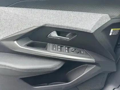 Photo 24 Peugeot 3008 Gén. III Ph1 Allure 5