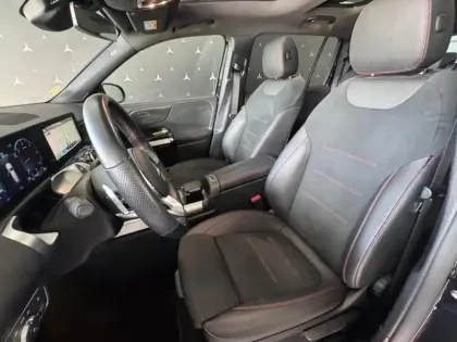 Photo 32 Mercedes GLB 200 d AMG Line