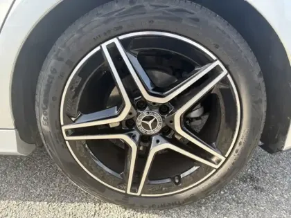 Photo 8 Mercedes Classe B 200 d AMG Line