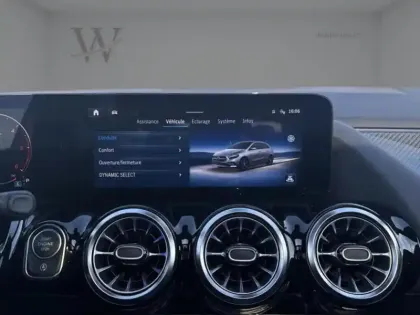 Photo 19 Mercedes Classe B 200 d AMG Line