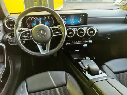 Photo 8 Mercedes Classe A 180 d Progressive Line 7 G-DCT