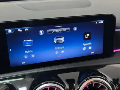 Photo 11 Mercedes Classe A 250 e Hybrid EQ AMG Line