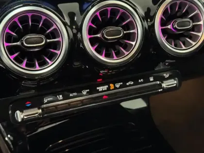 Photo 19 Mercedes Classe A 250 e Hybrid EQ AMG Line