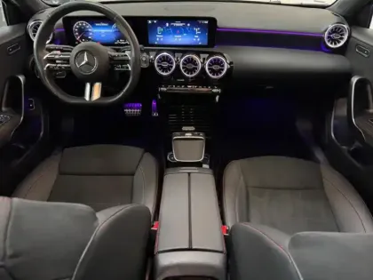 Photo 10 Mercedes Classe A 250 e Hybrid EQ AMG Line