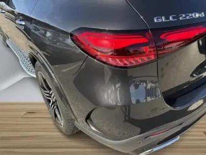 Photo 10 Mercedes Classe GLC GLC 220 d 4MATIC AMG Line