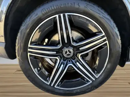 Photo 8 Mercedes Classe GLC GLC 220 d 4MATIC AMG Line