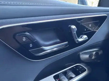 Photo 14 Mercedes Classe GLC GLC 300 e  Hybrid EQ 4MATIC AM