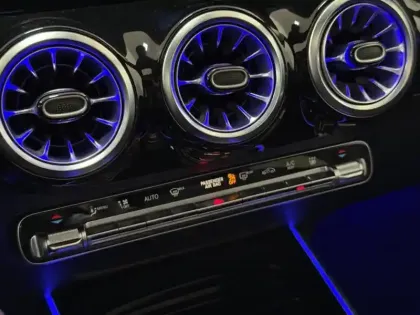 Photo 18 Mercedes GLA 250 e Hybrid EQ AMG Line