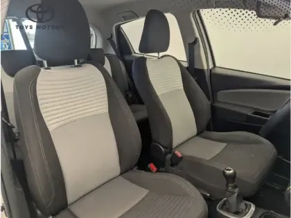 Photo 15 Toyota Yaris France 1.0 69 ch