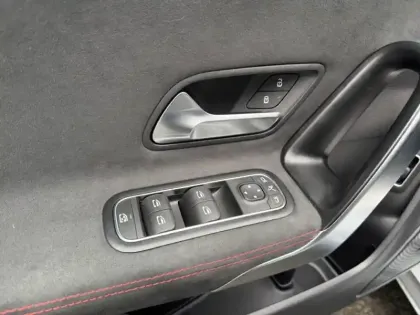 Photo 19 Mercedes CLA Coupé 250 e Hybrid EQ AMG Line