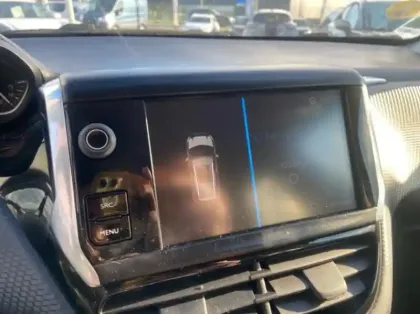 Photo 7 Peugeot 2008 1.5 BlueHDi 100ch E6.c Signature S&S BVM5 86g