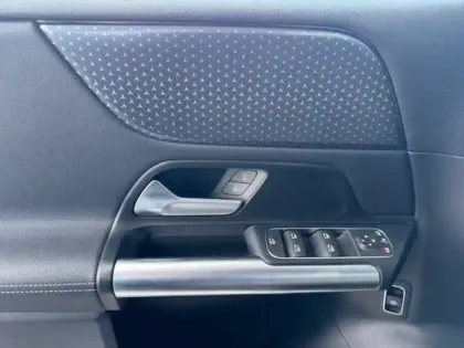 Photo 11 Mercedes Classe B 200 d Progressive Line