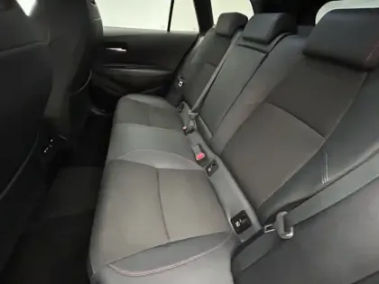 Photo 24 Toyota Corolla Hybride 196h GR Sport PACK TECHNO