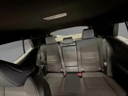 Photo 17 Toyota C-HR Design Grande Autonomie 77 kWh 224ch +