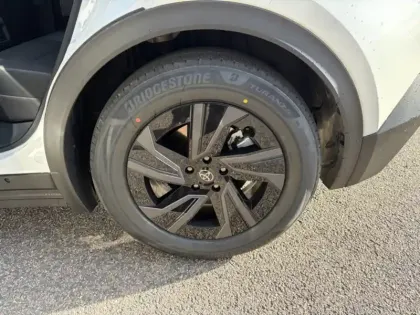 Photo 28 Toyota C-HR Design Grande Autonomie 77 kWh 224ch +