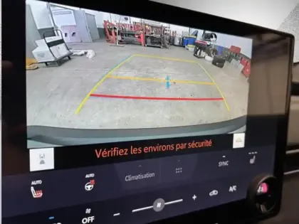 Photo 16 Toyota C-HR Design Grande Autonomie 77 kWh 224ch +