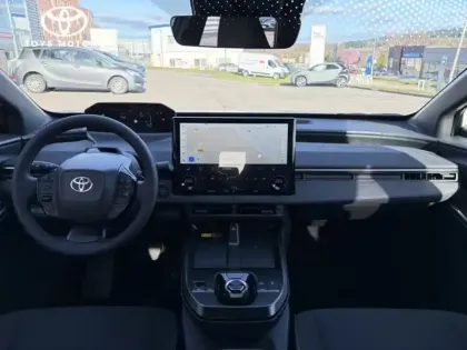 Photo 31 Toyota C-HR Design Grande Autonomie 77 kWh 224ch +