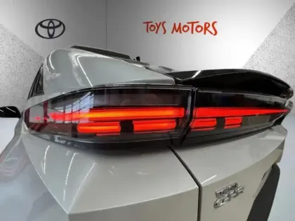 Photo 15 Toyota C-HR Design Grande Autonomie 77 kWh 224ch +