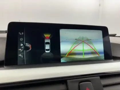 Photo 16 BMW Serie 3 318iA 136ch Executive